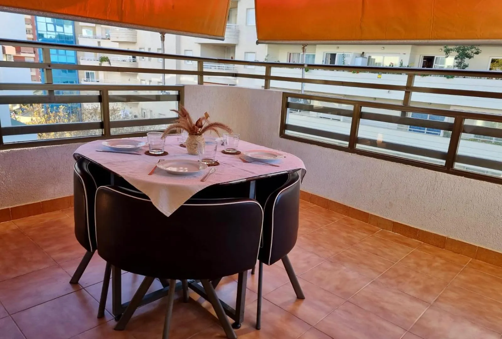 Luminoso Piso Centro De Marbella. A 50M De La Playa Apartment  Marbella