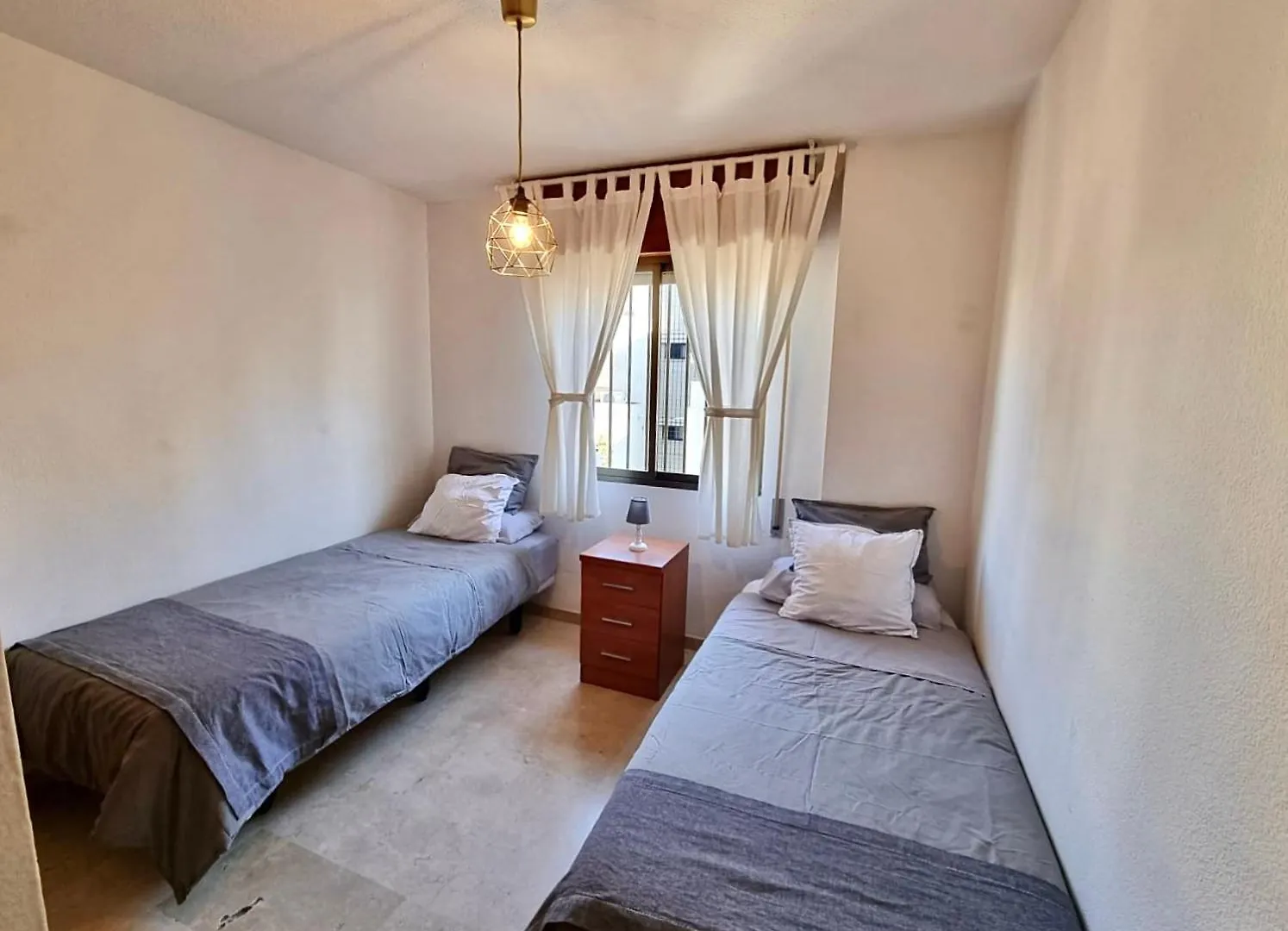 Luminoso Piso Centro De Marbella. A 50M De La Playa Apartment  Marbella
